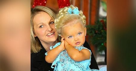 Mówili, że wygląda jak żywa Barbie. Bardzo się zmieniła
