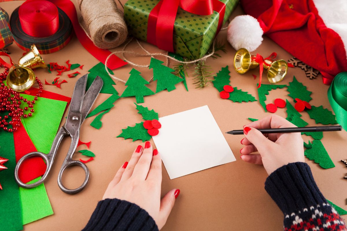 Kartka świąteczna DIY przyniesie radość odbiorcom.