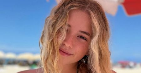 16-letnia Helena Rubik pozuje w bikini