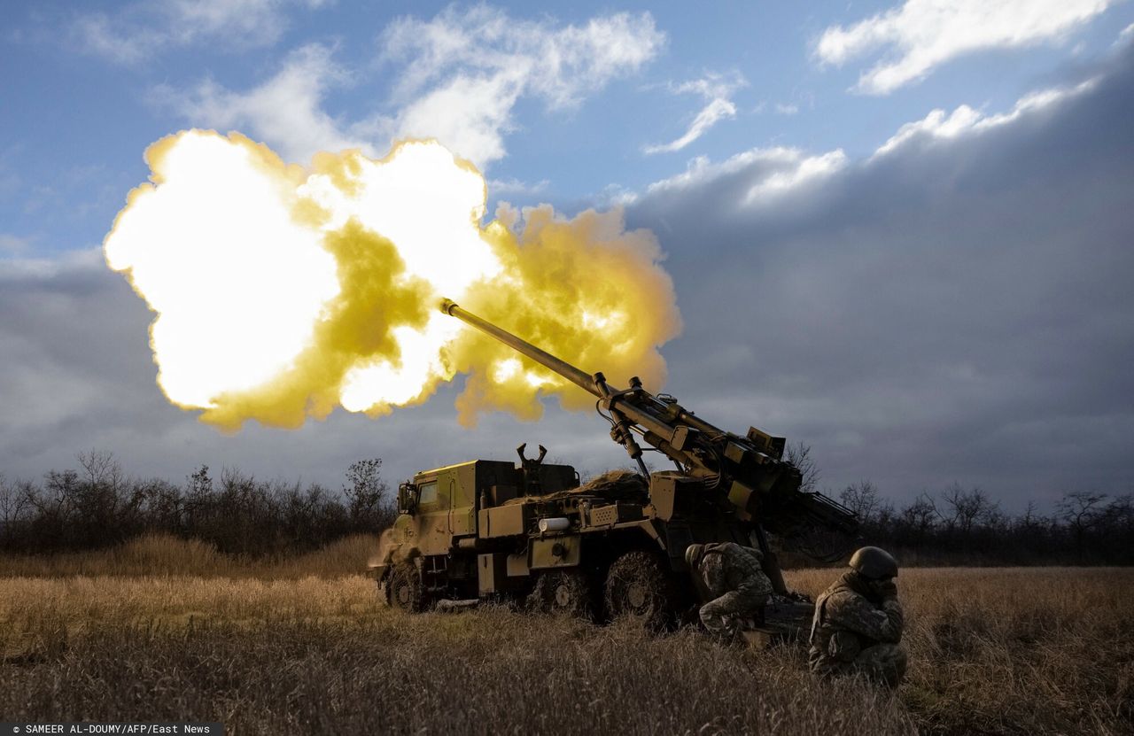 Ukrainian artillery is shelling Russian positions.