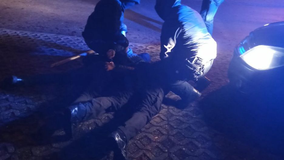 Katowice. Policja rozbiła grupę, która zajmowała się kradzieżą samochodów i paserstwem. 
