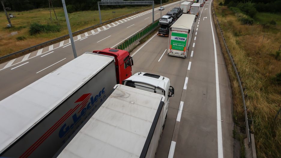 Zobowiązanie do wymiany tachografów wynika z przepisów tzw. Pakietu Mobilności.