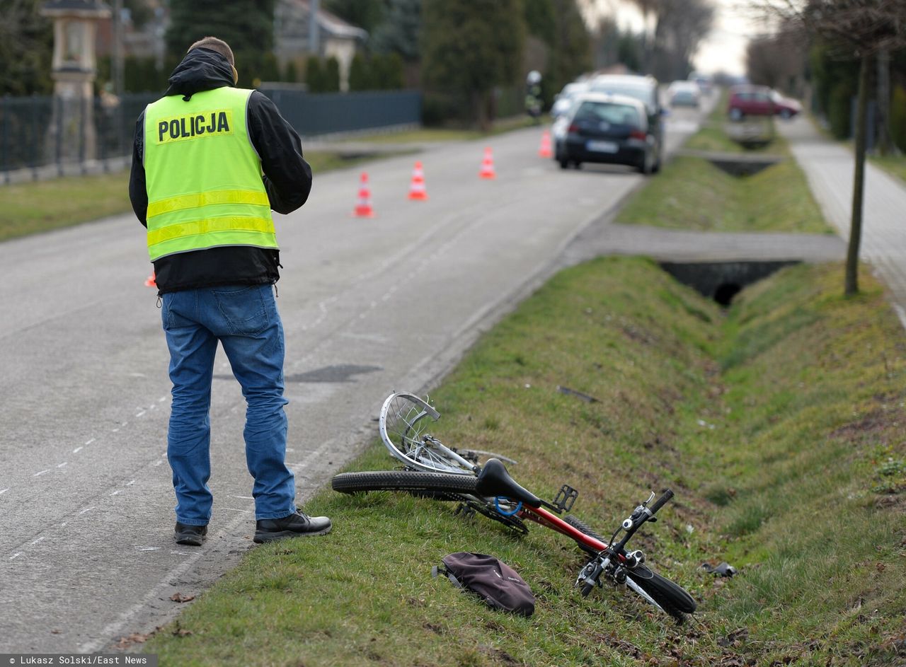 Tragiczny wypadek w Redzie. 79-letni rowerzysta zmarł w szpitalu