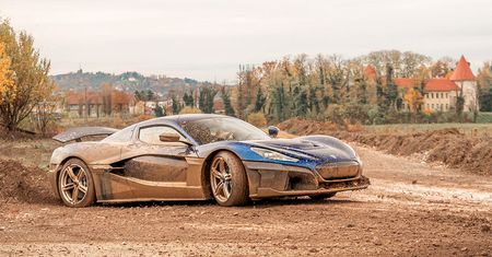 Rimac Nevera za 9,4 mln zł zabrany w teren. I tak jest do zniszczenia
