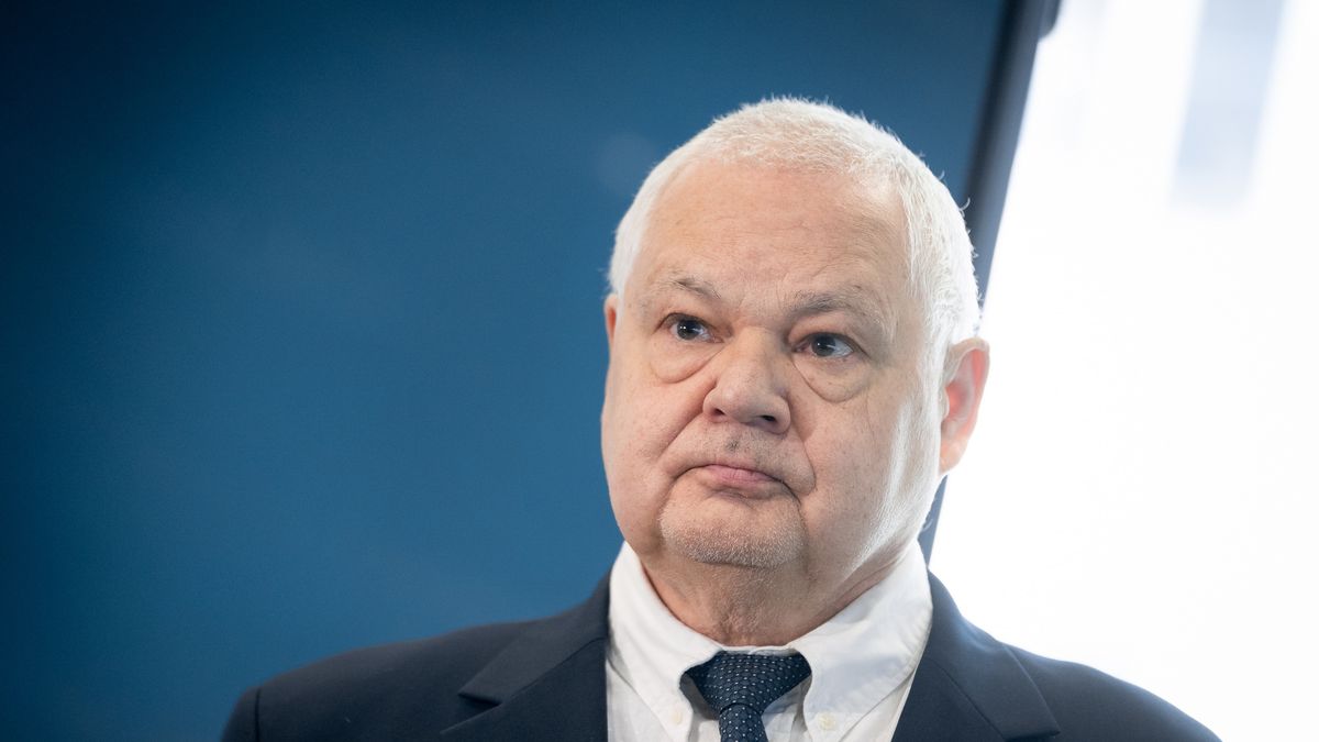 Nieoficjalnie: NPB, którego prezesem jest Adam Glapiński, ma zarezerwowane w budżecie na 2014 rok 16 mln zł na banery