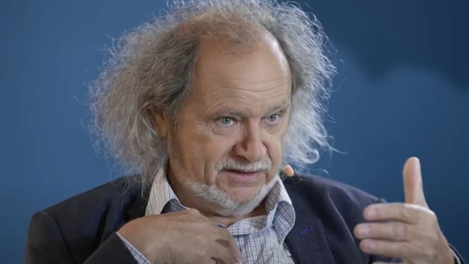 Profesor Włodzisław Duch z wydziału fizyki, astronomii i informatyki stosowanej na Uniwersytecie Mikołaja Kopernika w Toruniu