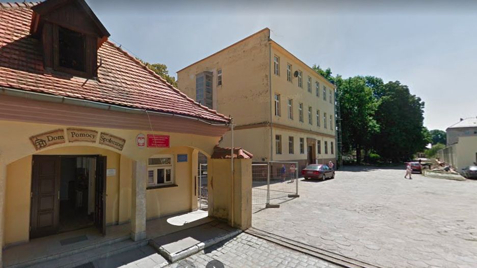 Koronawirus w Polsce. COVID-19 powrócił do Domu Pomocy Społecznej. Pensjonariusze w ciężkim stanie