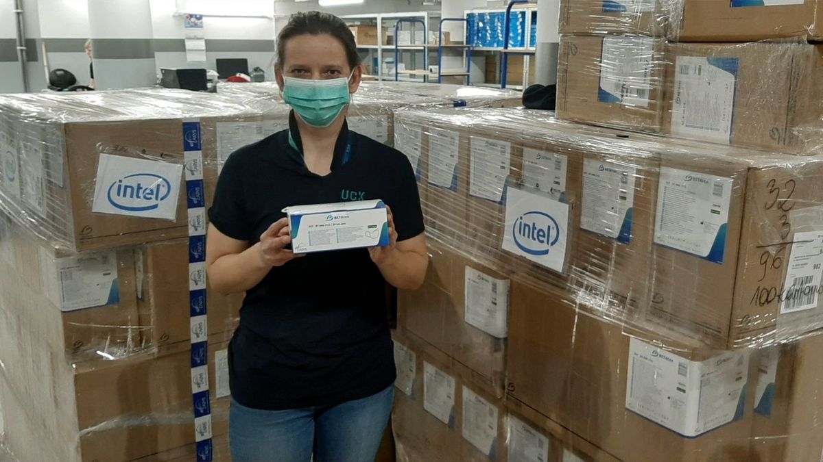 Intel pomaga szpitalom w Gdańsku. Nie zapomniał też o szkołach (fot. Uniwersyteckie Centrum Kliniczne @ Facebook)