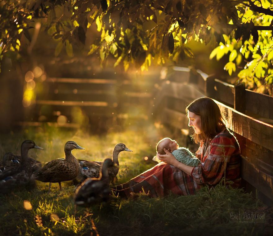 Ta fotografka uwielbia robić zdjęcia matkom i niemowlakom. Efekt jest przepiękny 2
