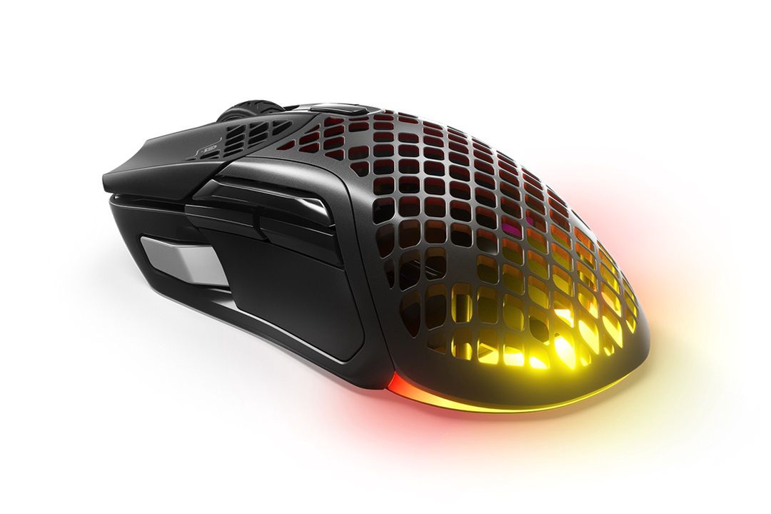 SteelSeries Aerox 5 Wireless 