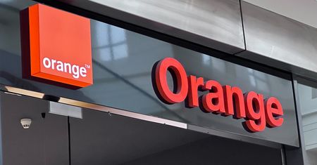 Masz telefon na kartę w Orange? Ważny komunikat CSIRT KNF