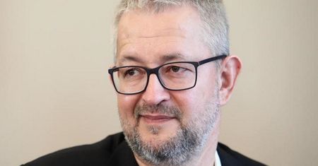 Ruszył proces karny Ziemkiewicza. Odpowie za "wulgarne ku***ki"?