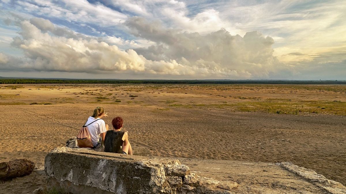 Pustynia Błędowska to wg AI niedoceniana atrakcja Polski