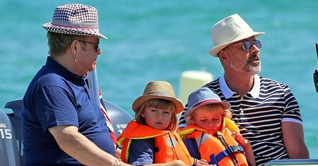 Elton John nie zapisze swojej fortuny synom! "TO BY ZNISZCZYŁO ICH ŻYCIE. Muszą mieć szacunek dla pieniędzy i pracy"