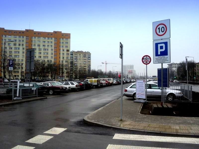 Nowy parking P+R przy Metrze Wawrzyszew