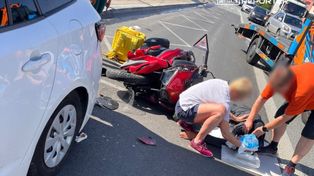 Warszawa: Wypadek na ulicy Modlińskiej. Kierujący motocyklem wjechał w tył auta. Ranny trafił do szpitala