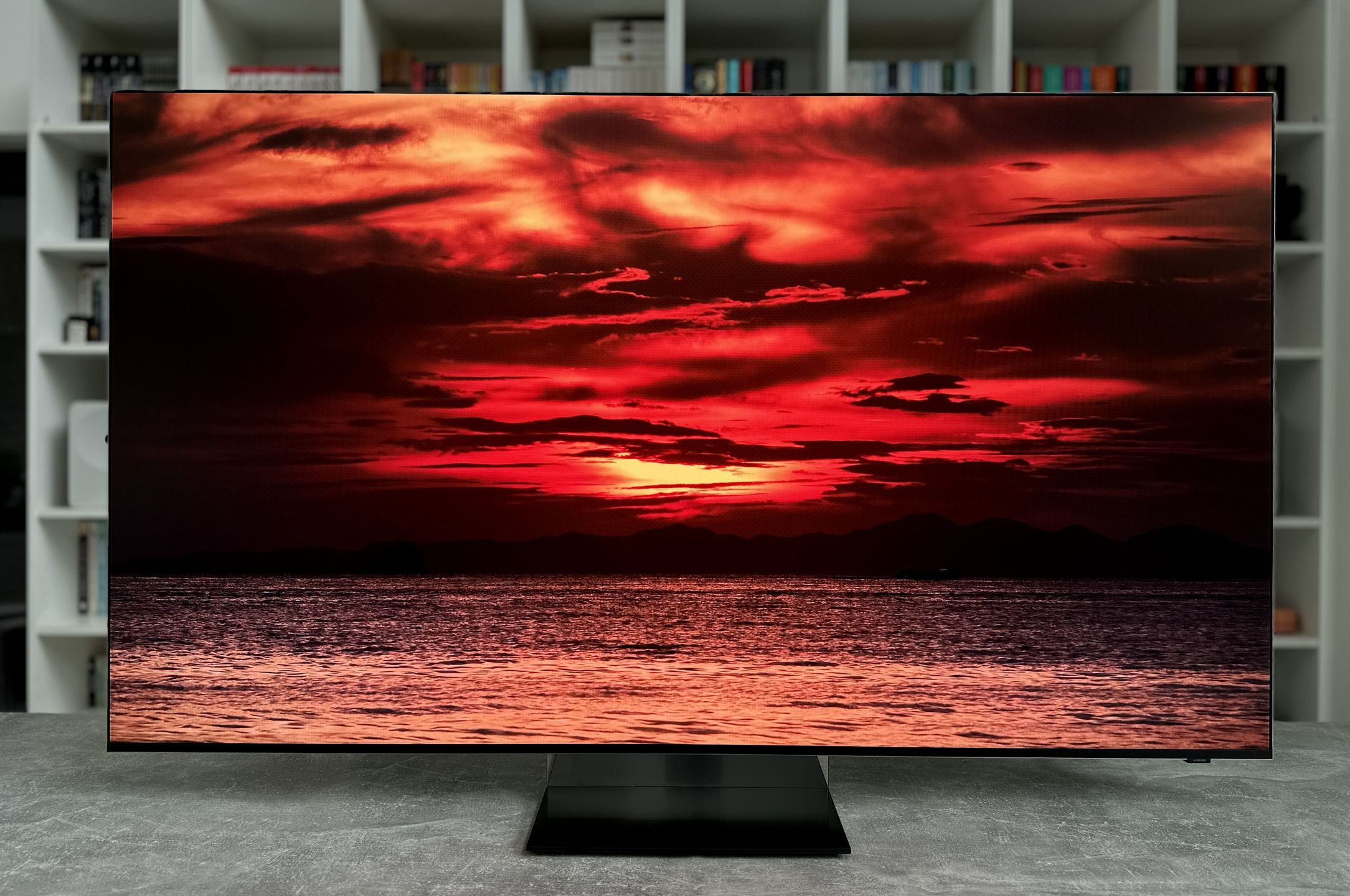 Samsung Micro RGB 65R95H - gradient