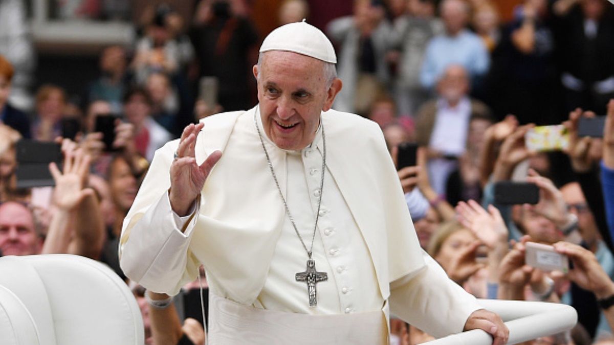 Papież Franciszek do tej pory nie występował publicznie w maseczce ochronnej