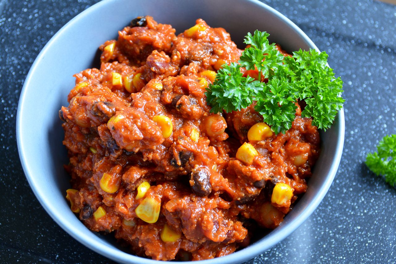 Chili sin carne – obiad pełen warzyw i aromatycznych przypraw