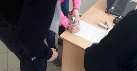 45-latce zmarła mama. Kobieta poszła na zakupy z jej kartą