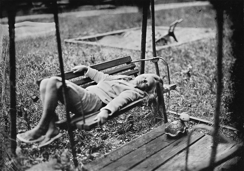 Dorota Dawidowicz sfotografowała dzieciństwo w srebrowej technice mokrego koloidu 2