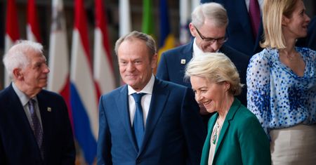 "Największy przelew" dla Polski. Tusk reaguje