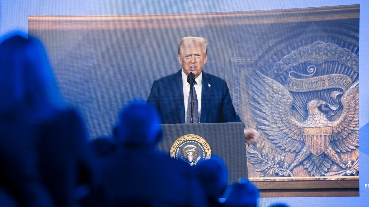 World Economic Forum annual meeting in Davos
epa11847635 US President Donald J. Trump appears on a screen as he addresses via videolink a plenary session during the 55th annual meeting of the World Economic Forum (WEF) in Davos, Switzerland, 23 January 2025. The World Economic Forum's annual meeting gathers entrepreneurs, scientists, and corporate and political leaders in Davos from 20 to 24 January.  EPA/LAURENT GILLIERON 
Dostawca: PAP/EPA.
LAURENT GILLIERON
forum, meeting, economy, WEF