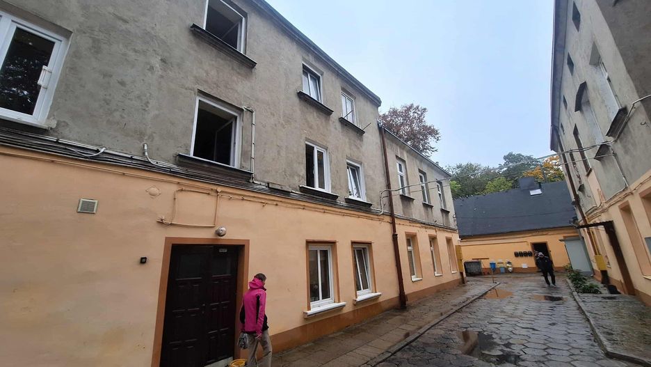 Śmiertelny pożar w kamienicy przy ul. Przybyszewskiego w Łodzi