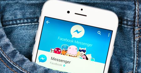 Jak usunąć relację z Facebooka? Udostępnione zdjęcia i filmy można skasować