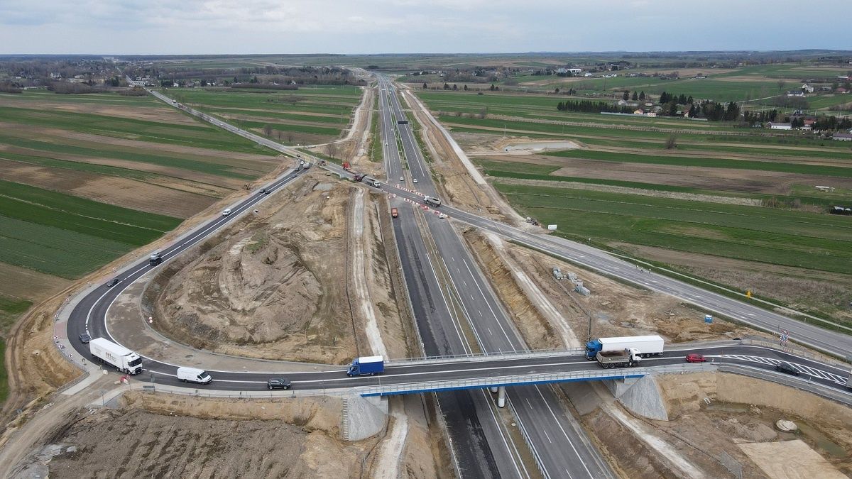 Wiadukt w ciągu DK19 nad S19 w Wilkołazie