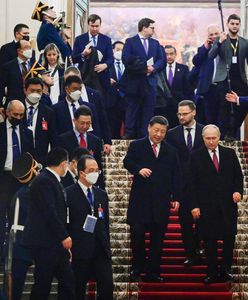 Putin "upokorzony". Xi "zaciska pętlę na szyi" dyktatora
