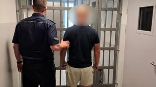 Pruszcz Gd.: Podszywali się pod przedsiębiorców i wyłudzali karty paliwowe
