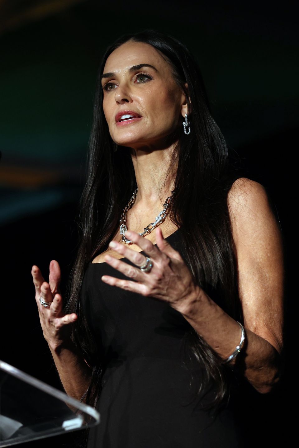 Traumatyczne dzieciństwo Demi Moore