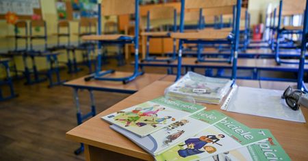 Dyrektorzy szkół skracają lekcje. Wszystko przez pogodę