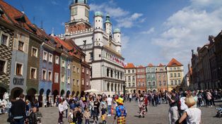 Gotyckie podziemia i historia miasta – wyjątkowe oprowadzanie już w sobotę w Ratuszu
