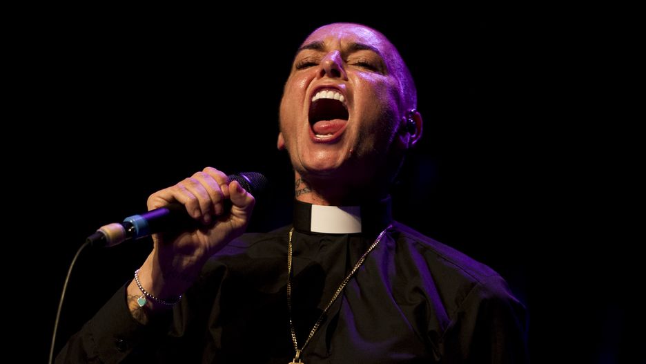 Zanim przeszła na islam, Sinead O'Connor była kapłanką irlandzkiego Kościoła ortodoksyjnego