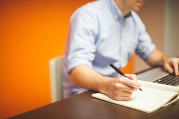 Ryzyka prawne związane z inwestowaniem w startupy: Co powinni wiedzieć inwestorzy?