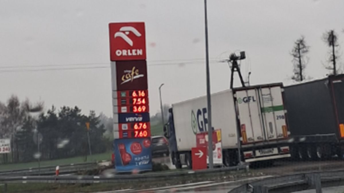Sprawdziliśmy ceny na stacjach paliw.