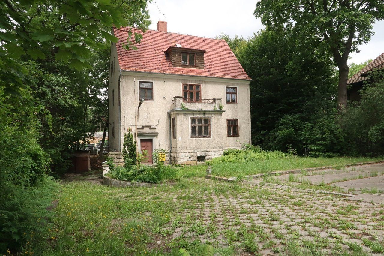 W budynku po komisariacie nr 5 w Wałbrzychu powstanie Biuro Obsługi Klienta MZB