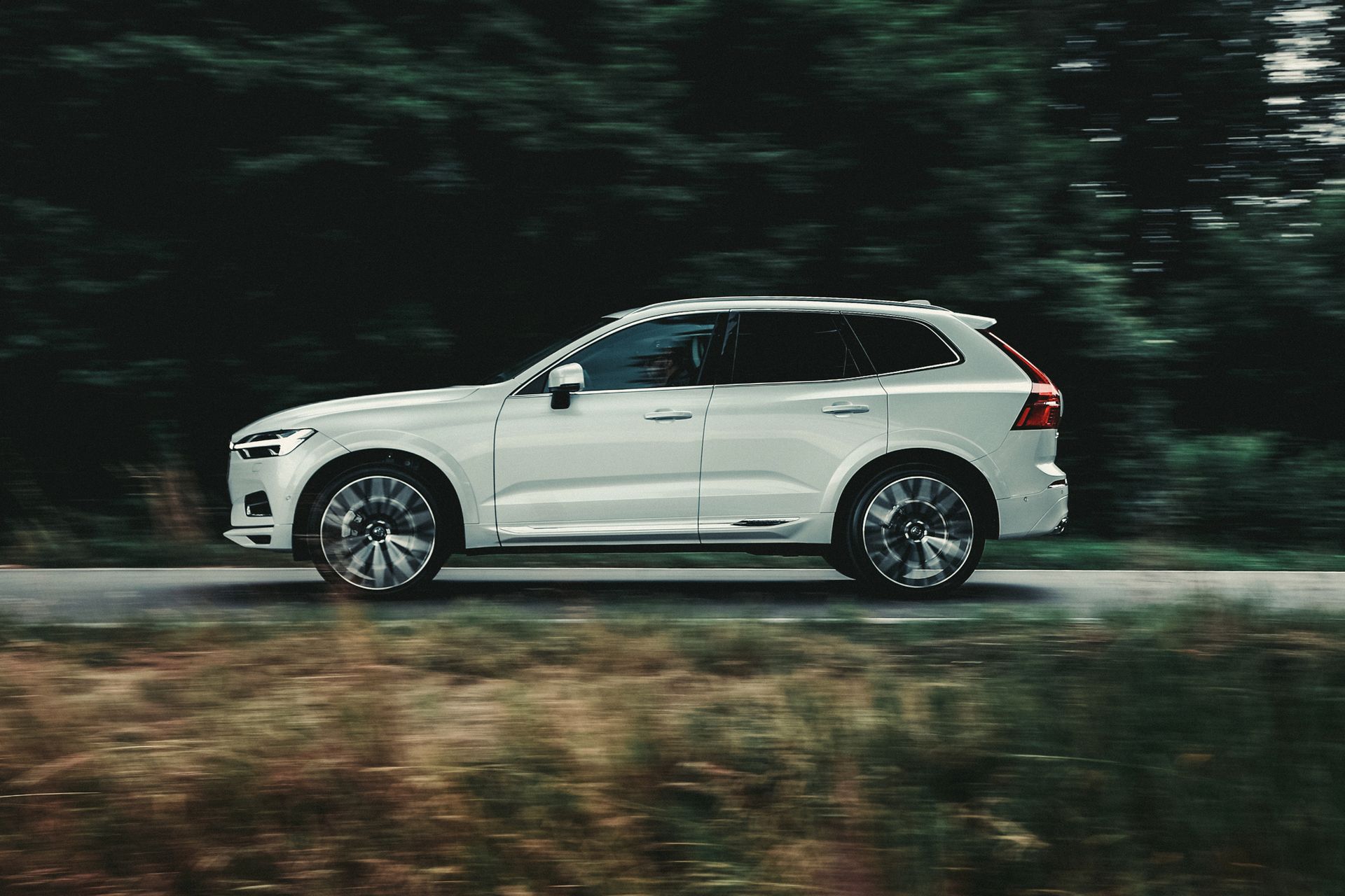 W ruchu XC60 prezentuje się jeszcze lepiej