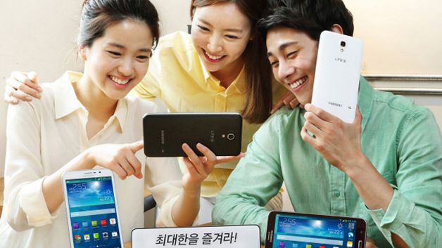 Samsung Galaxy W oficjalnie. Jak prezentuje się 7-calowy telefon Samsunga? 1