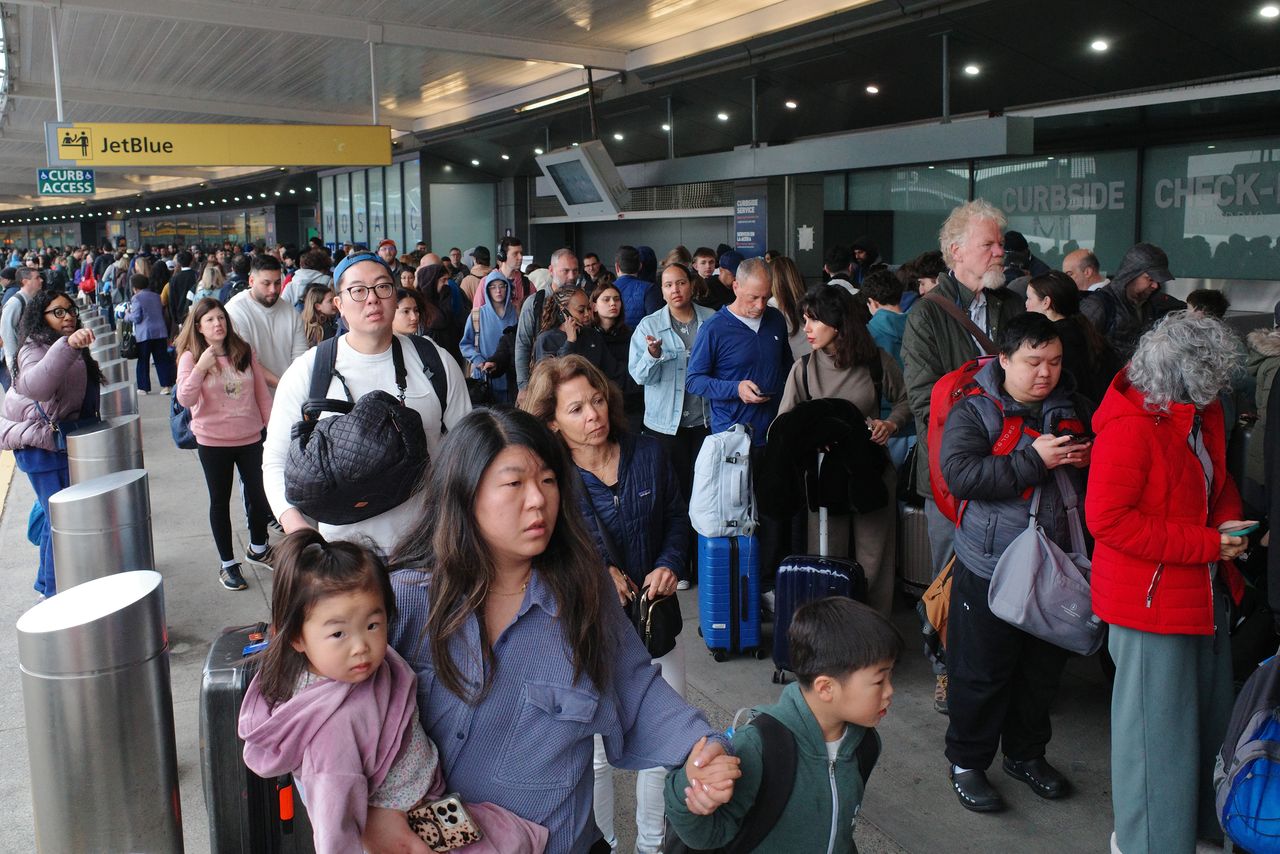 Chaos na lotniskach w USA. Kolejki mogą trwać tygodniami