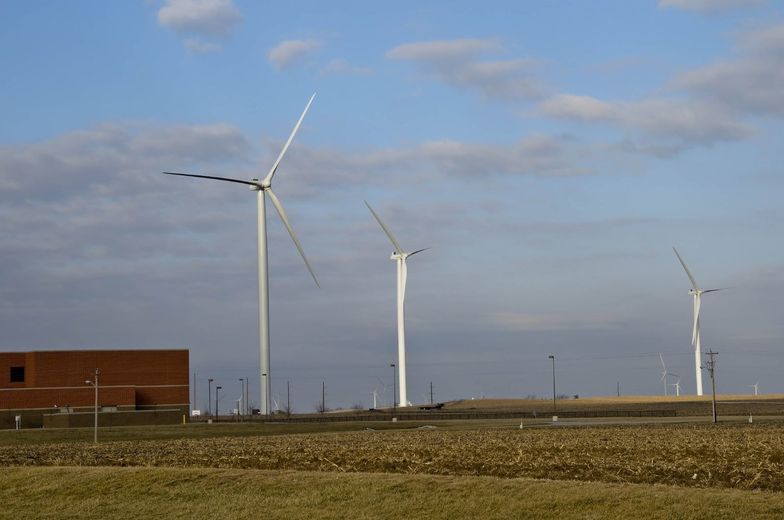 PGE: W Bełchatowie może powstać 100 MW farm wiatrowych, do 100 MW w PV 