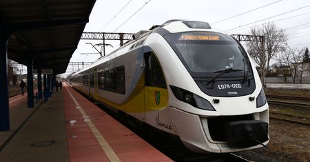 UTK: Zatrudnienie w wielu zawodach na kolei wzrośnie, szkolnictwo musi nadążać