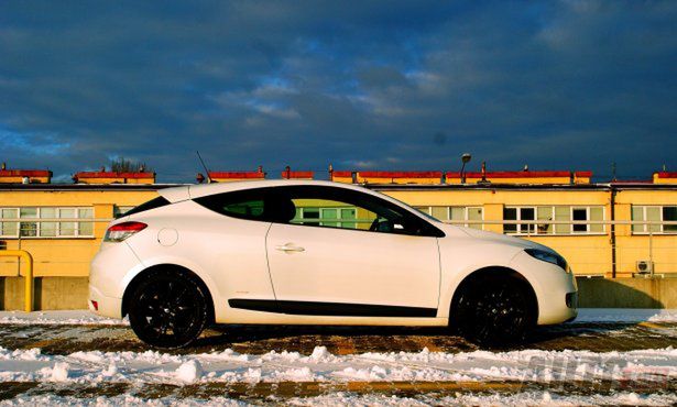 Renault Megane Coupe Monaco GP TCe 130 - sportowy kamuflaż [test autokult.pl]