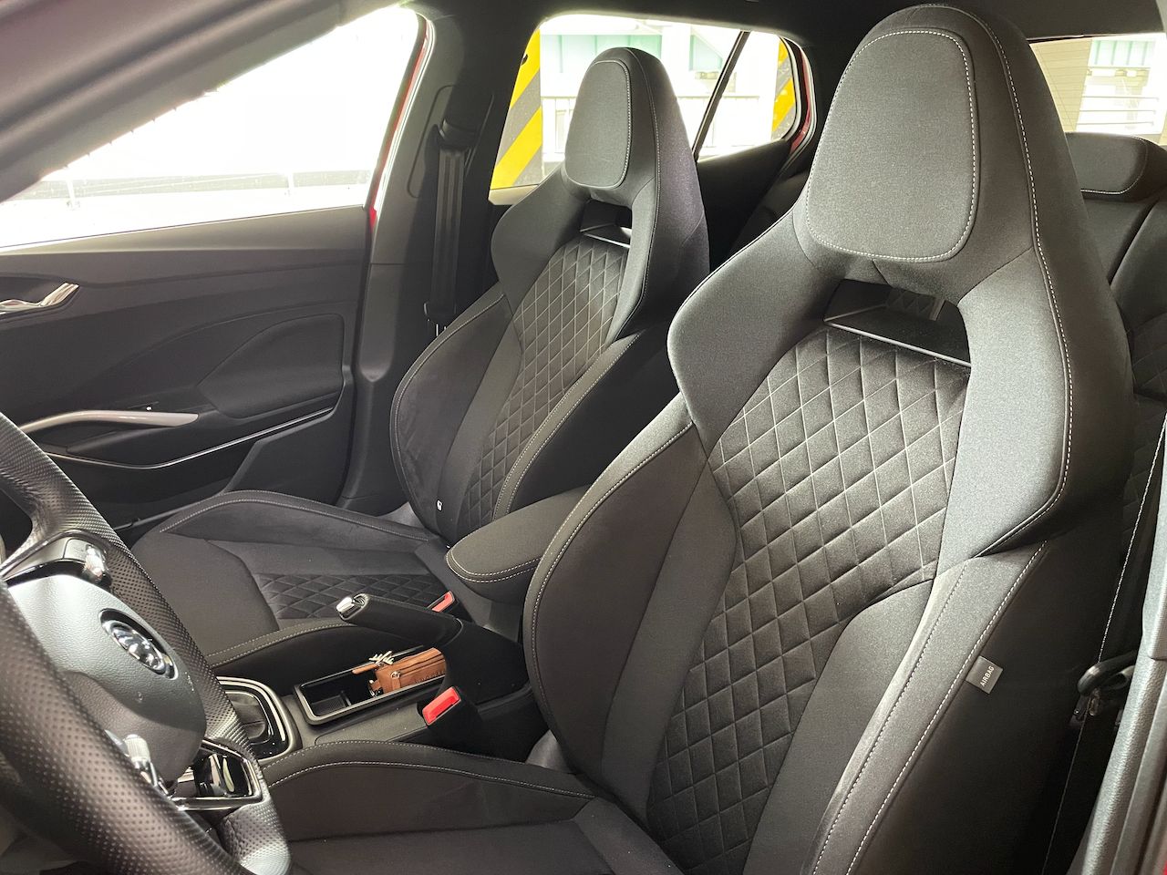 Škoda Fabia 1.0 TSI - sportowe fotele w pakiecie wyposażenia Dynamic Style