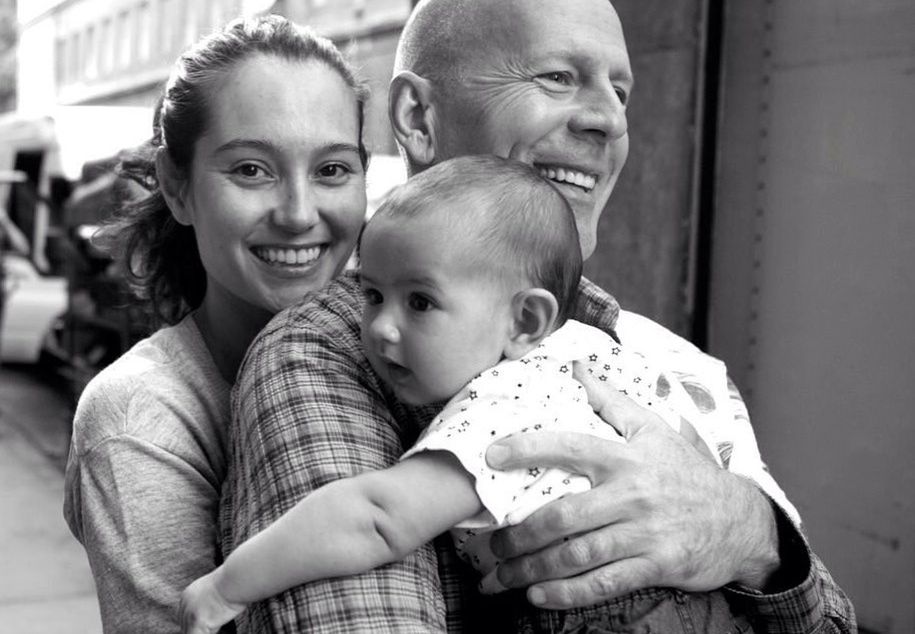 Bruce Willis z drugą żoną ma dwie córki. Dziś są nastolatkami