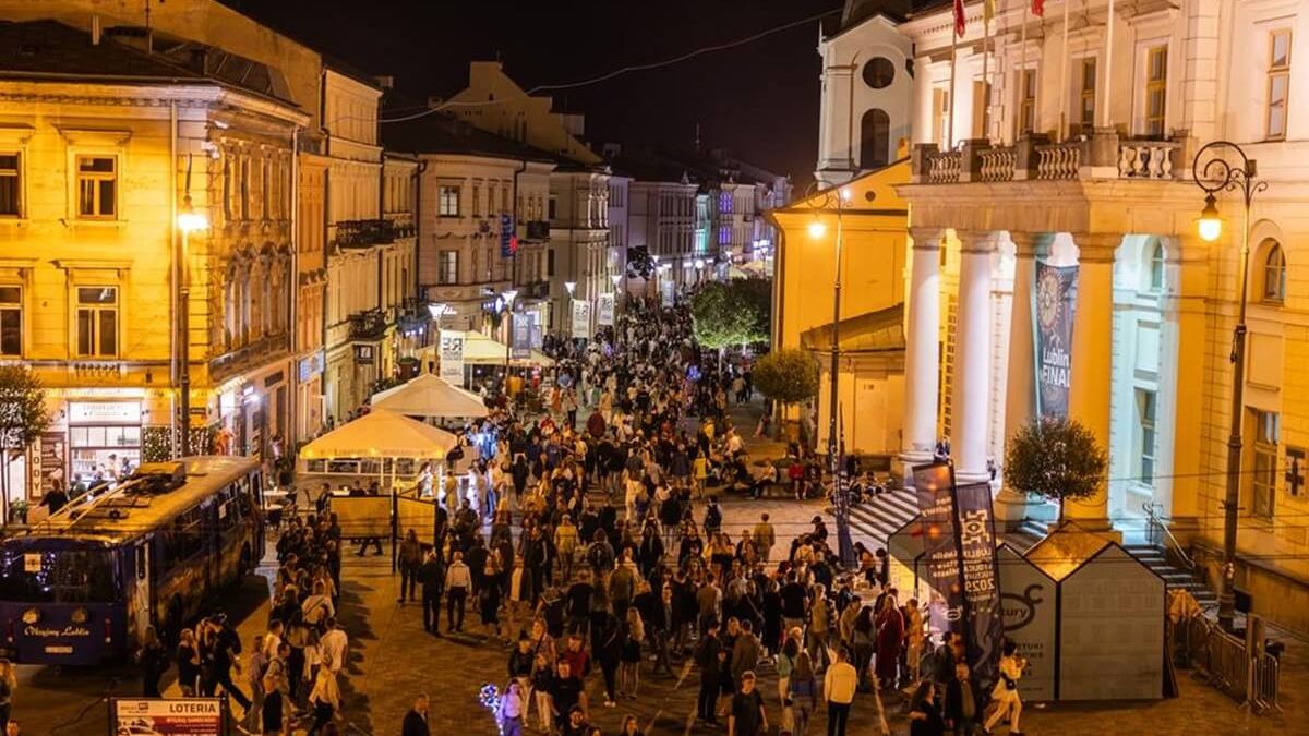 Tłumy turystów i mieszkańców podczas Nocy Kultury