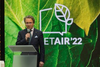 Wielkie miasta czy małe, bliskie natury osiedla? Jak będziemy żyli w XXI wieku?