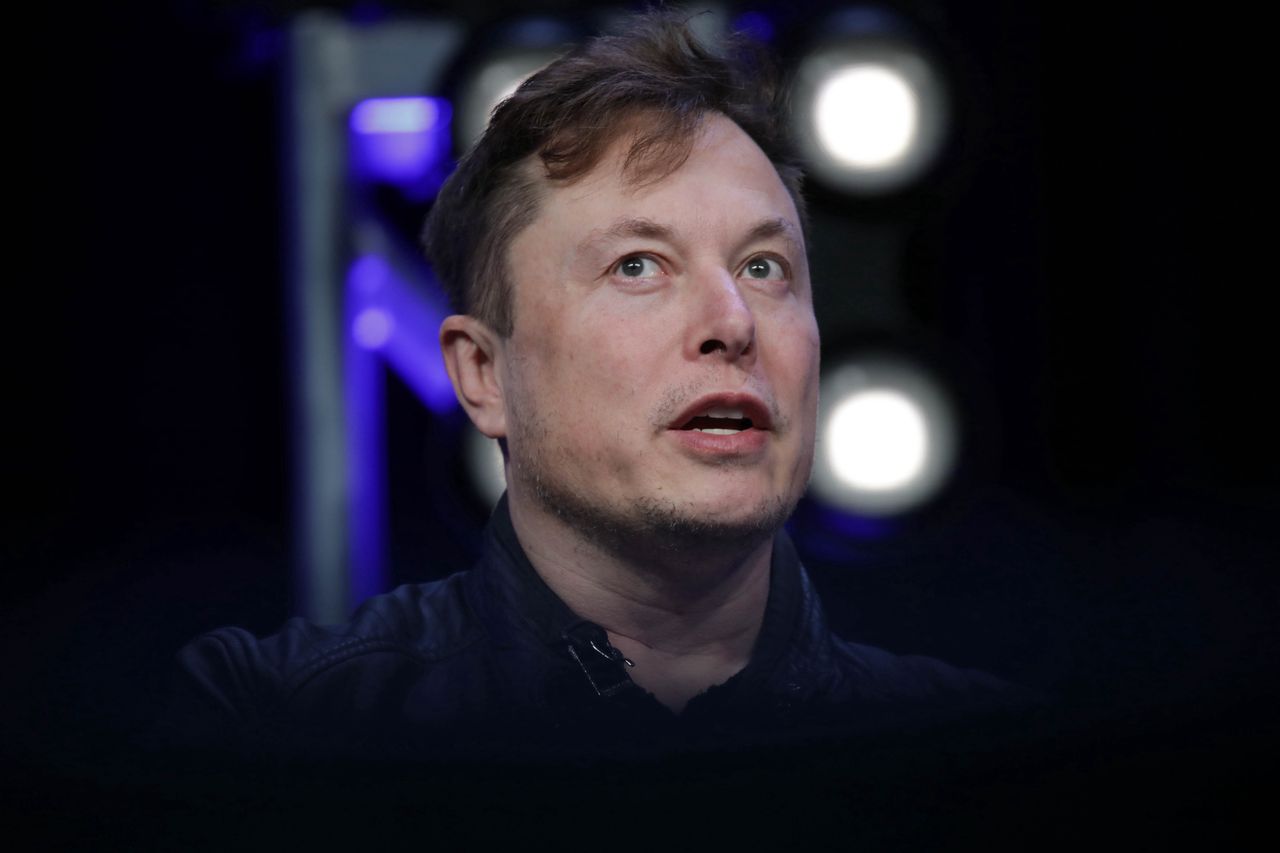Elon Musk nielegalnie otwiera fabrykę. Miliarder jest "gotowy na areszt"